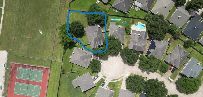 Building Photo - 17122 Canterbury Green Ct