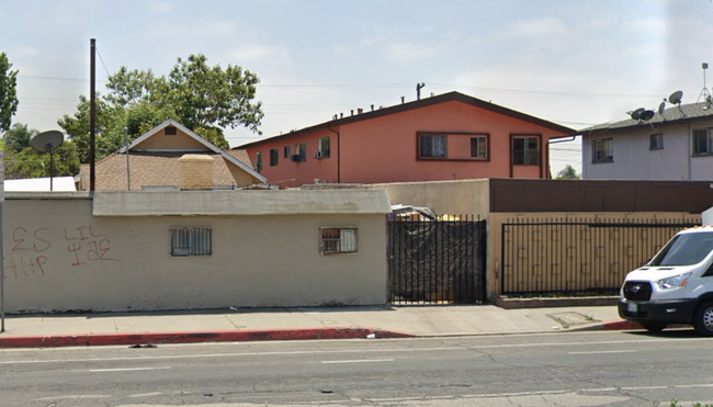 Primary Photo - 4020 E Alondra Blvd