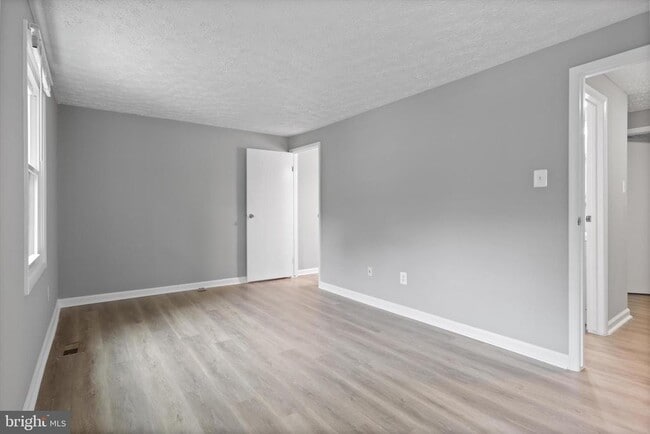Building Photo - 8353 Fern Leaf Ct