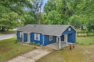 Building Photo - 102 Pine Cir