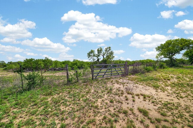 Building Photo - 3021 Co Rd 467