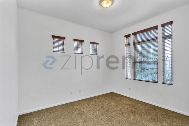 Building Photo - 3906 Glacier Ct