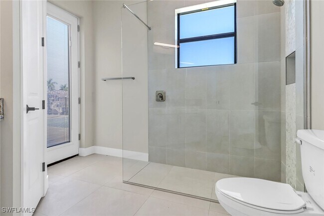 Building Photo - 155 SW 51st Terrace