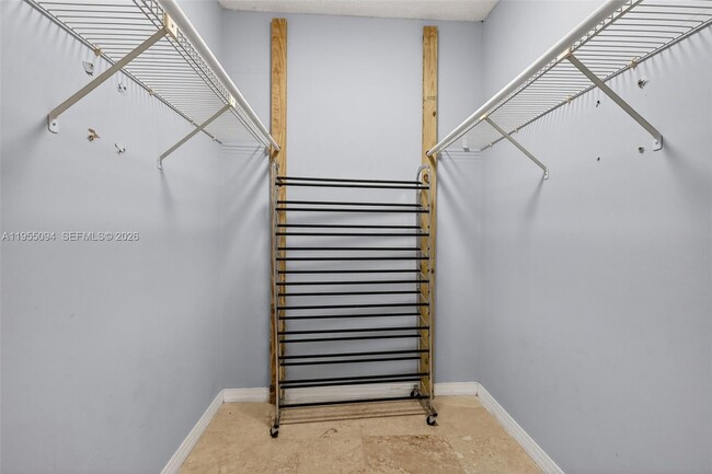 Building Photo - 491 Ives Dairy Rd