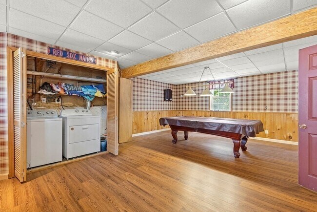 Building Photo - 361 Cumberland Ave