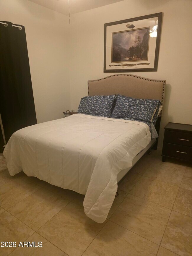 Building Photo - 42826 W Darter Dr