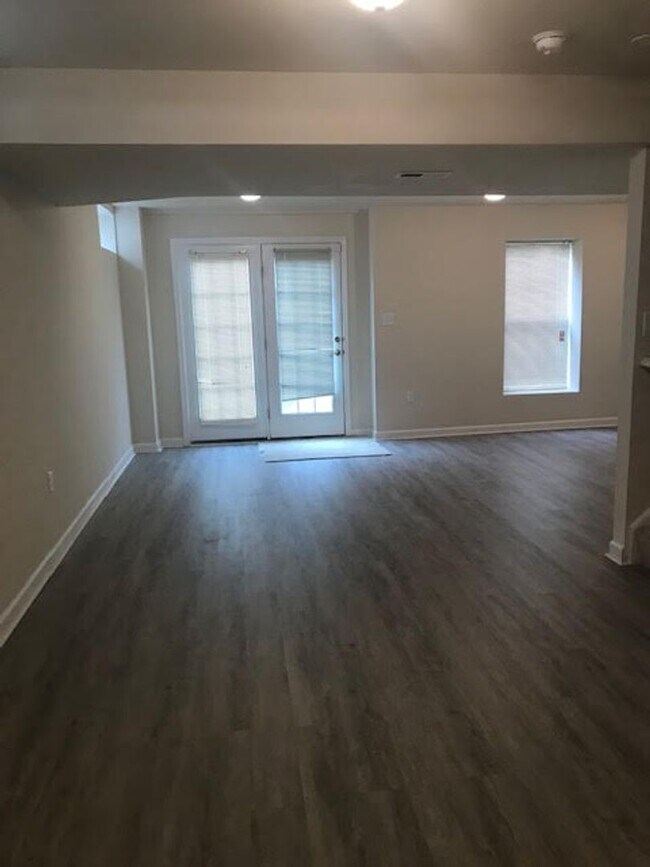 Building Photo - 2025 Germander Way