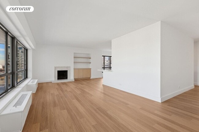 Building Photo - 501 E 87th St