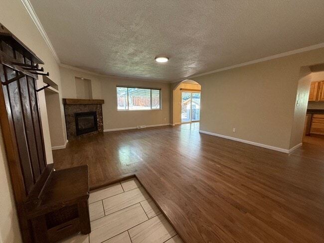 Building Photo - Five Bedroom House Close To Ft. Carson