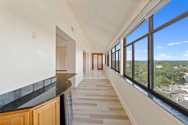 Building Photo - 2109 Bayshore Blvd