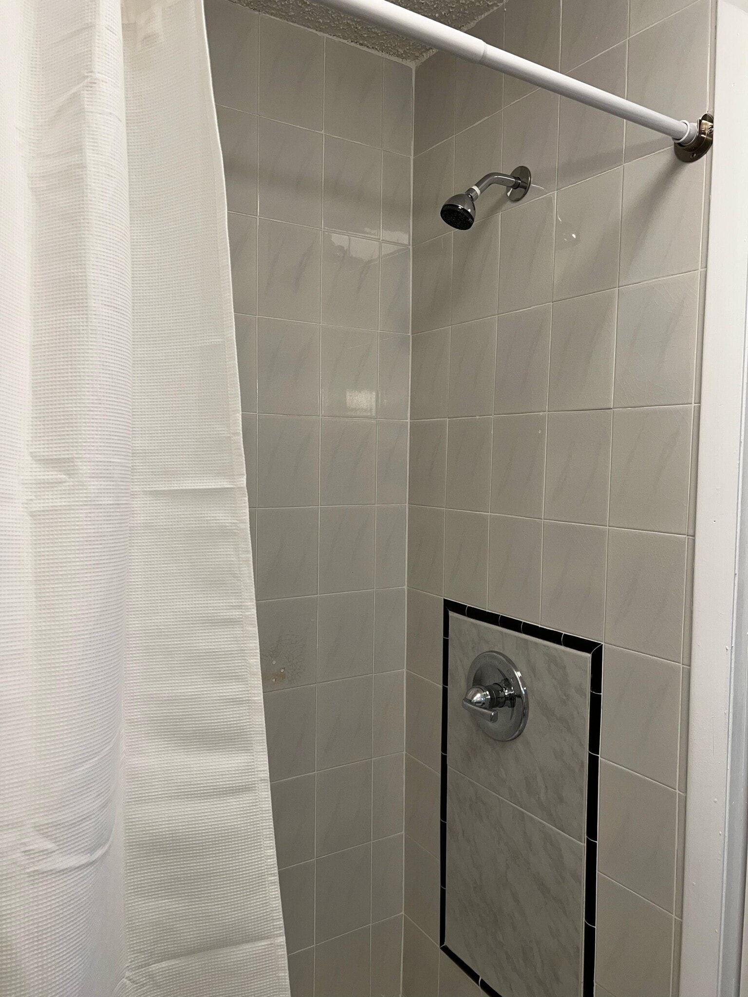 Building Photo - 911 NW 39th Ct