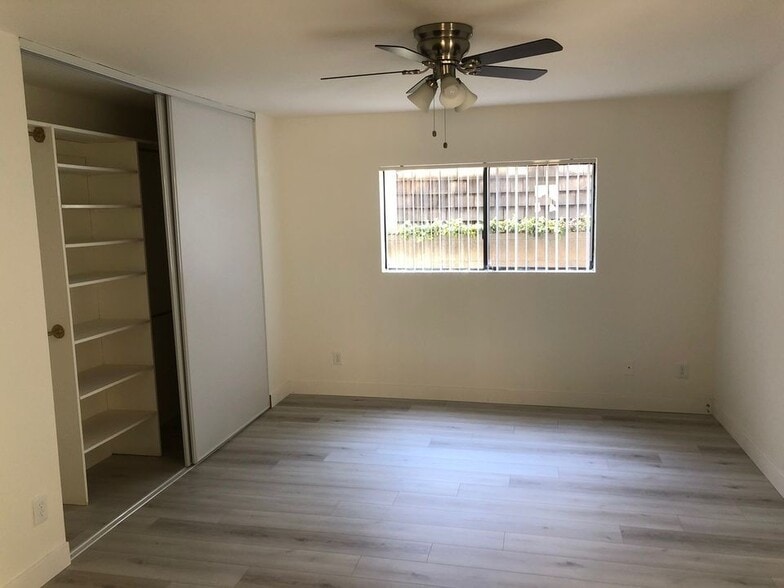 Building Photo - 408 N Venice Blvd