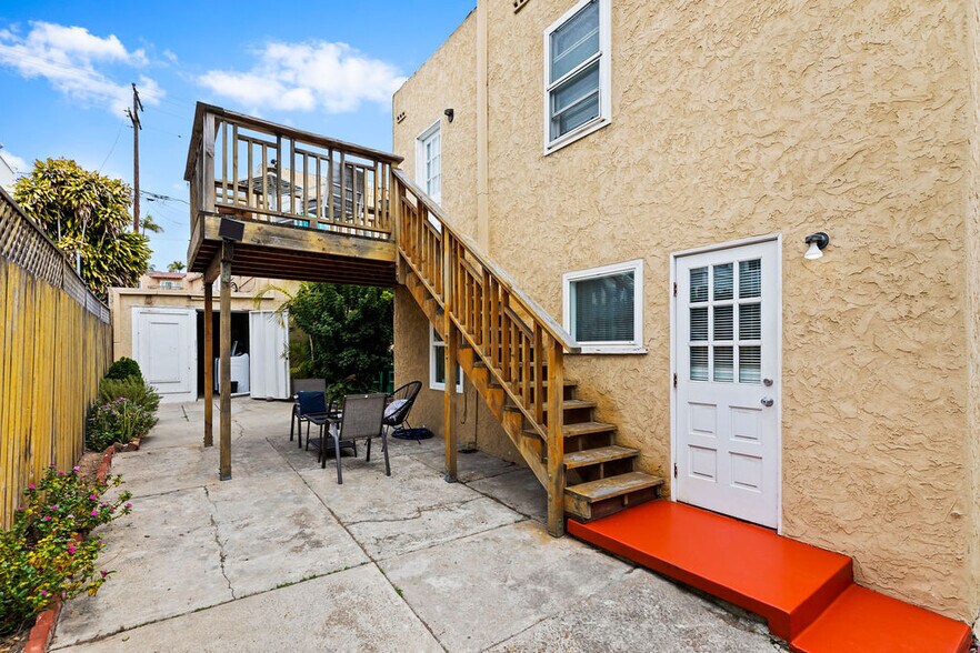 Building Photo - 512 W Juniper St