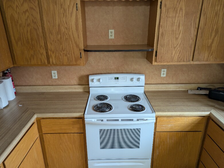 Building Photo - 426 Maple St