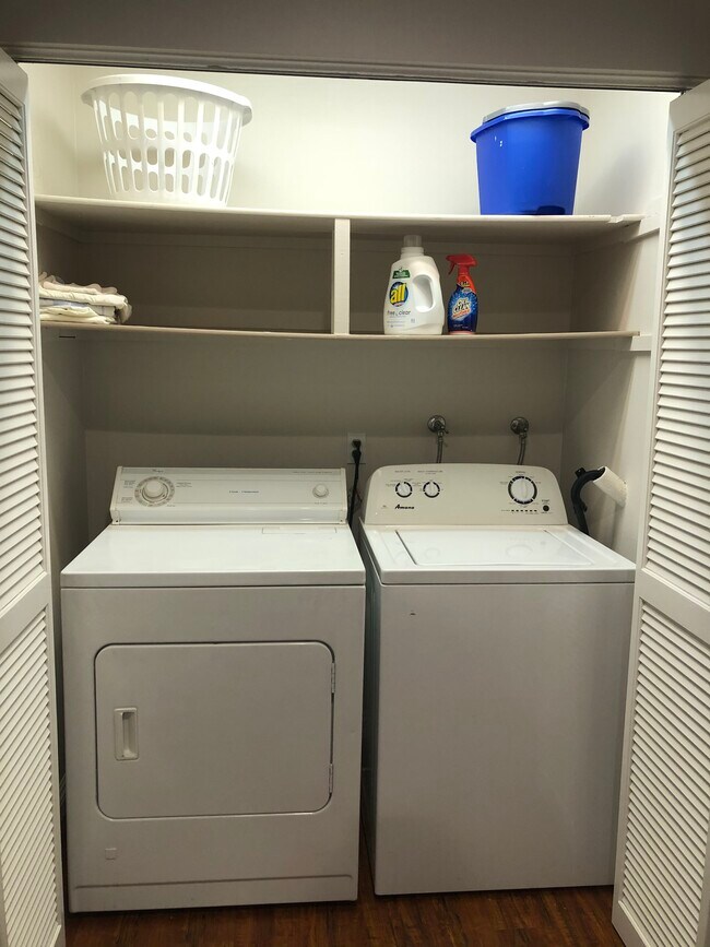 Washer Dryer - 39 Thicket