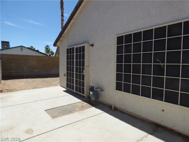 Building Photo - 7043 Forest Vista St