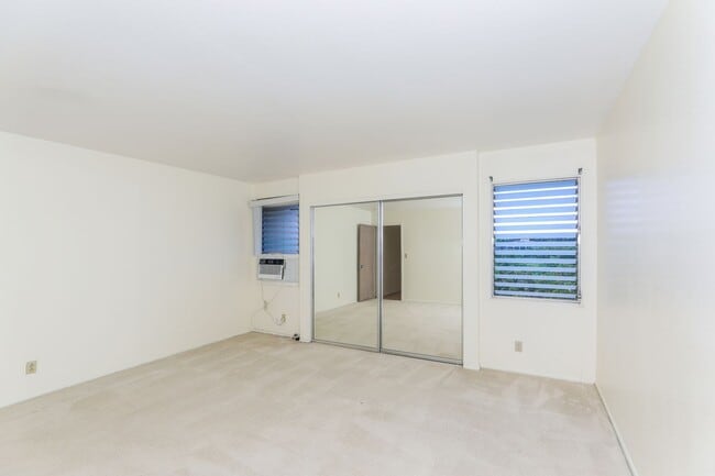 Building Photo - 98-1070-1070 Komo Mai Dr
