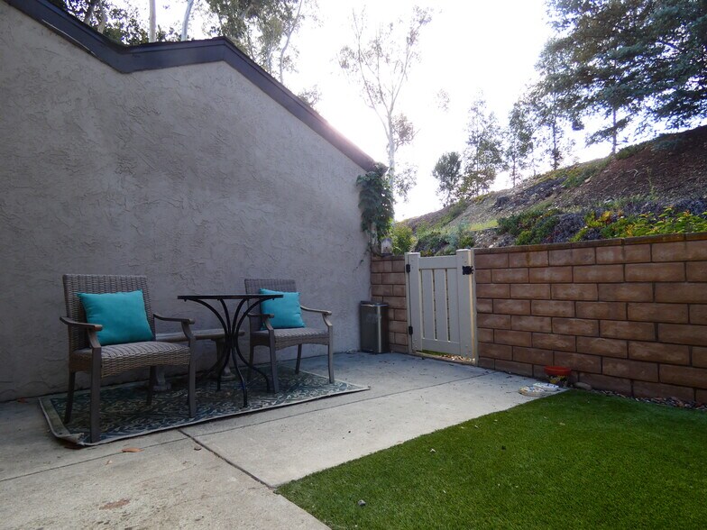 Yard - 12133 Wilsey Way