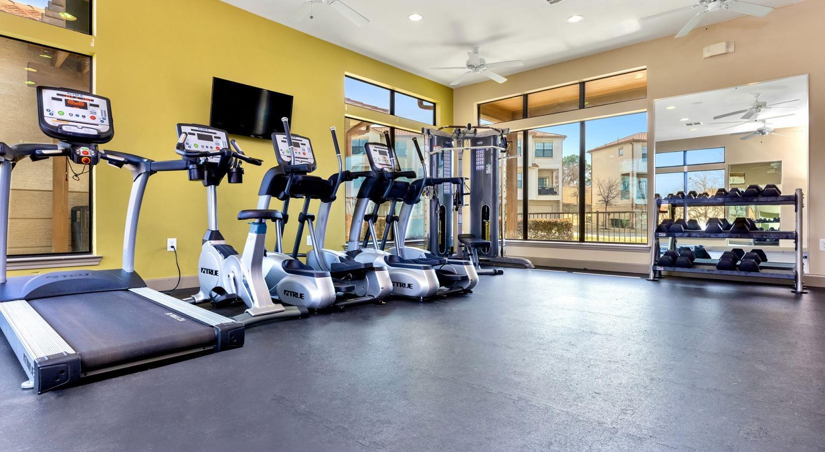 Building Photo - 3232 N Garland Ave