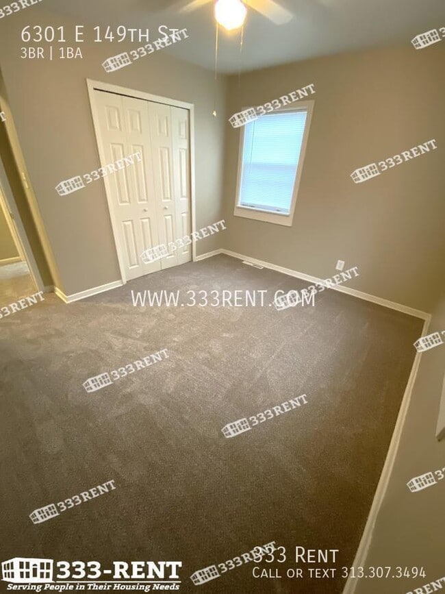 Building Photo - 6301 E 149th St