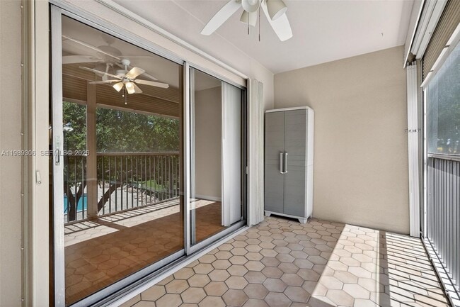 Building Photo - 12500 SW 5th Ct