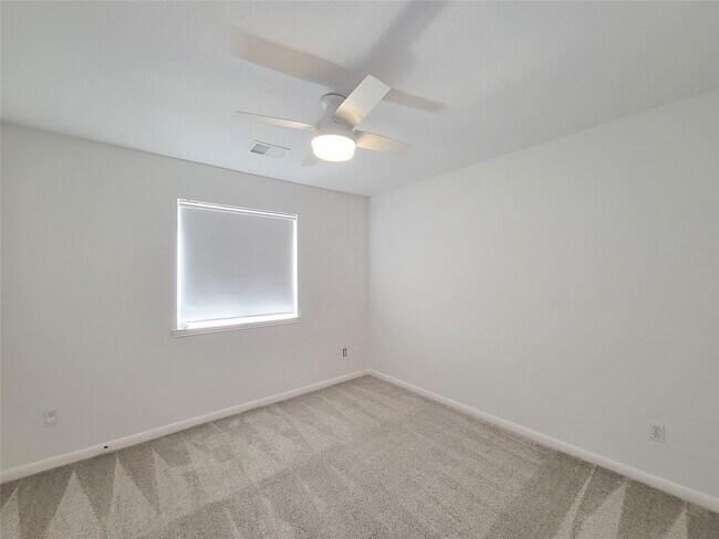 Building Photo - 8402 Major Blizzard Dr