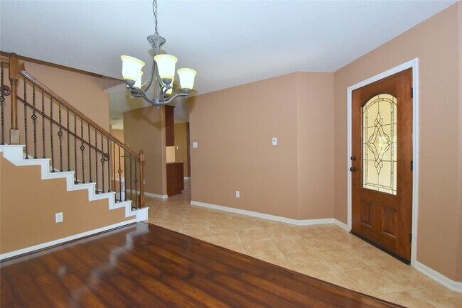 Building Photo - 21123 Amber Crossing Dr