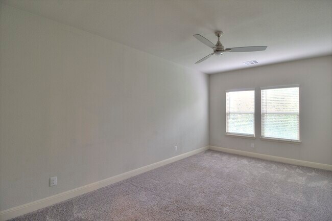 Building Photo - 3723 Las Casitas