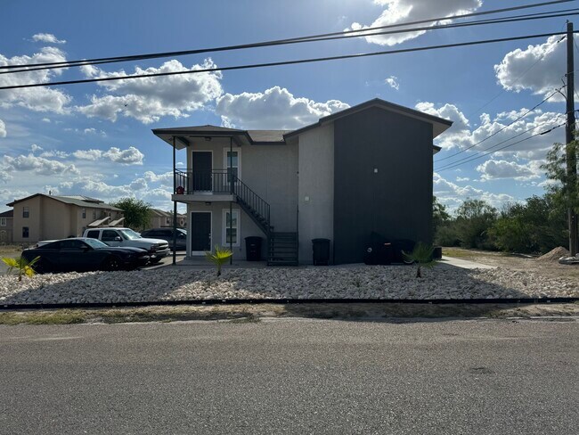 Building Photo - 101 Rockwell Way