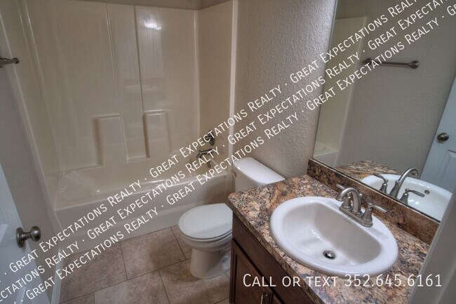 Building Photo - 7841 SW 128th Pl