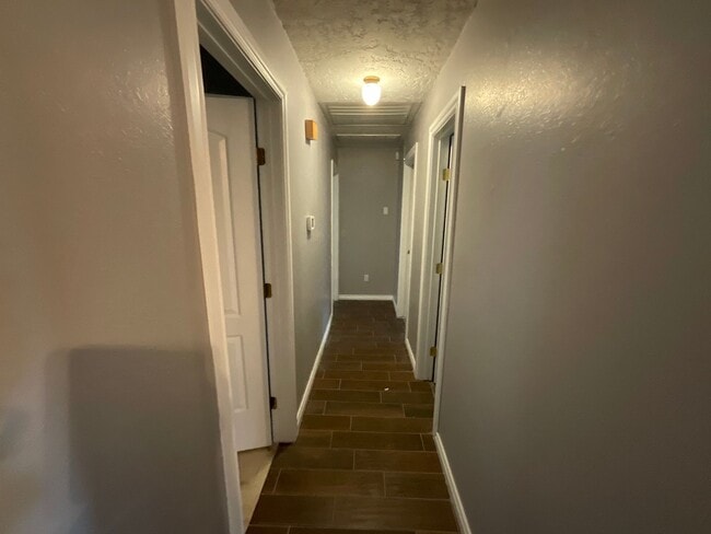 Building Photo - 1421 Pheasant Run Ct