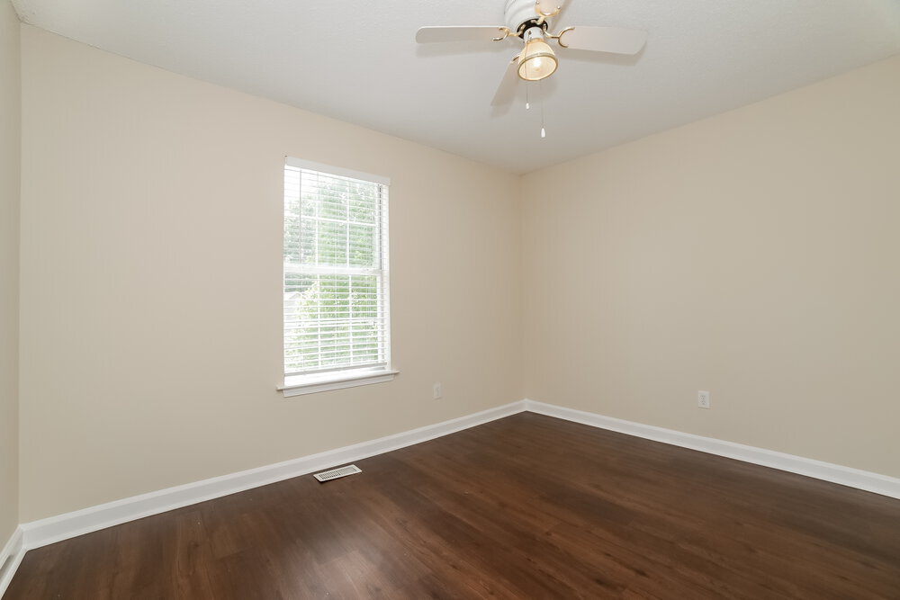 Building Photo - 83 Seals Dr