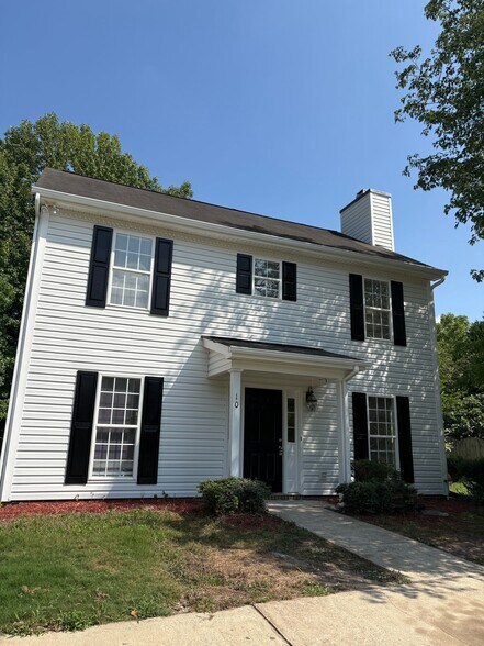 Building Photo - 10 Kilburn Ln