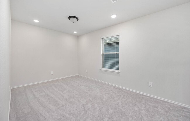 Building Photo - 3405 Knighton Hill Dr