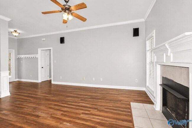 Building Photo - 103 Tudor Pl