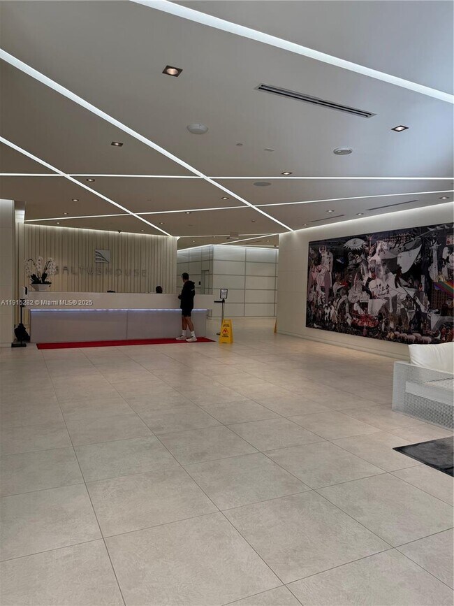 Building Photo - 4250 Biscayne Blvd