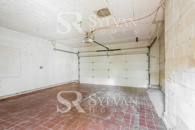 Building Photo - At Last, This Is What You Have Been Searching For!