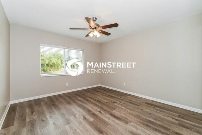 Building Photo - 3 Bedroom Pet-Friendly Home in CAPE CORAL,...