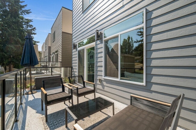 Building Photo - 10404 2nd Pl SW