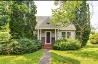 Building Photo - 1940 E Cedarwood Cir