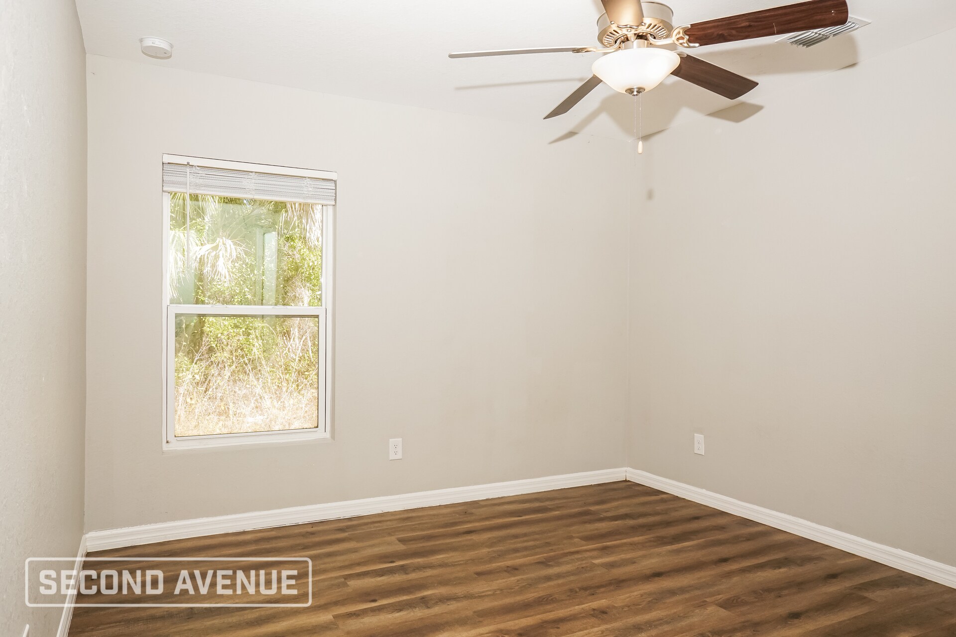 Building Photo - 404 Biscayne Dr
