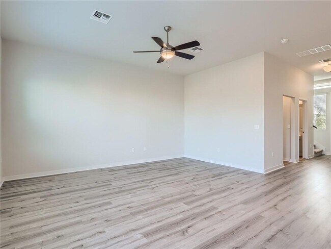 Building Photo - 1309 Showbox St