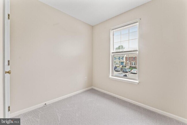 Building Photo - 209 Ilona Ct
