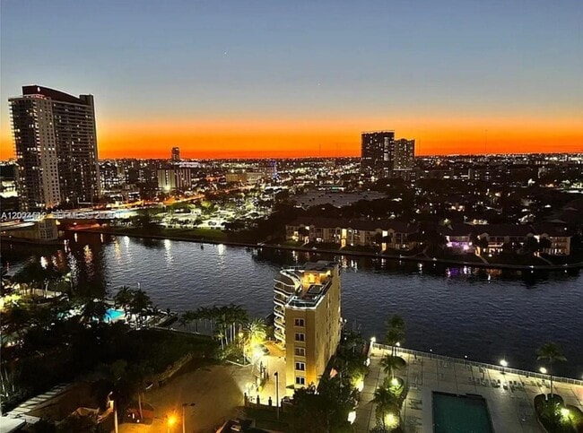 Building Photo - 3800 S Ocean Dr