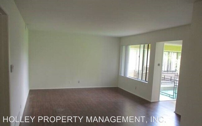 Building Photo - 1350 N Crescent Heights Blvd