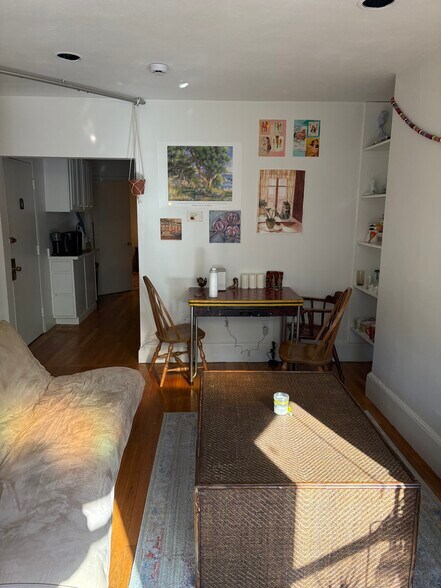 Building Photo - 35 Westland Ave