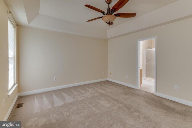 Building Photo - 45921 Altman Ct