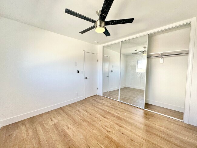 Building Photo - 5113 Harold Way