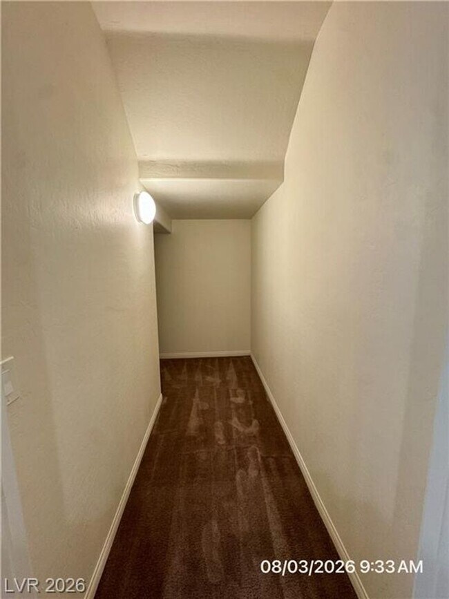 Building Photo - Beautiful 4BR Home with Huge Loft, Gourmet Kitchen & Covered Patio