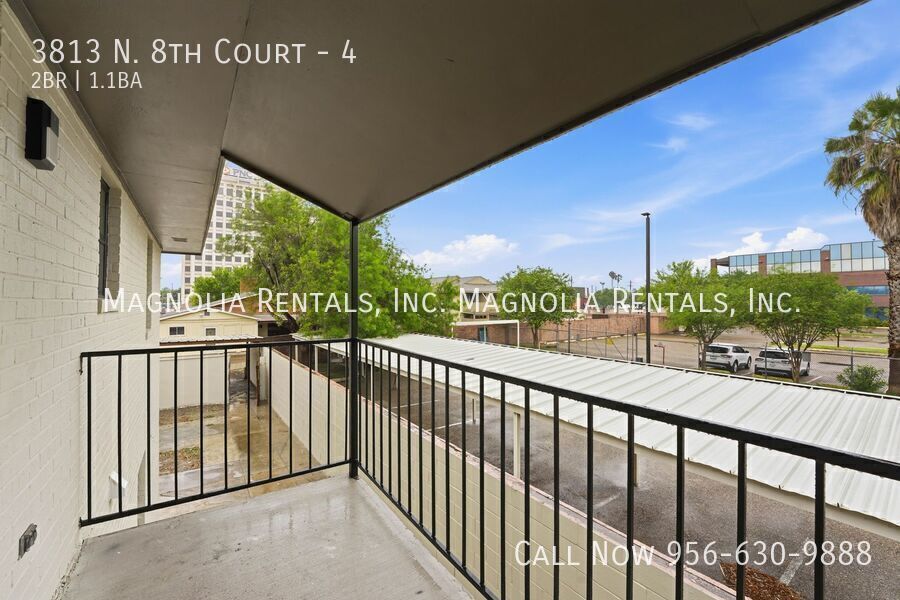 Building Photo - 3813 N 8th Ct